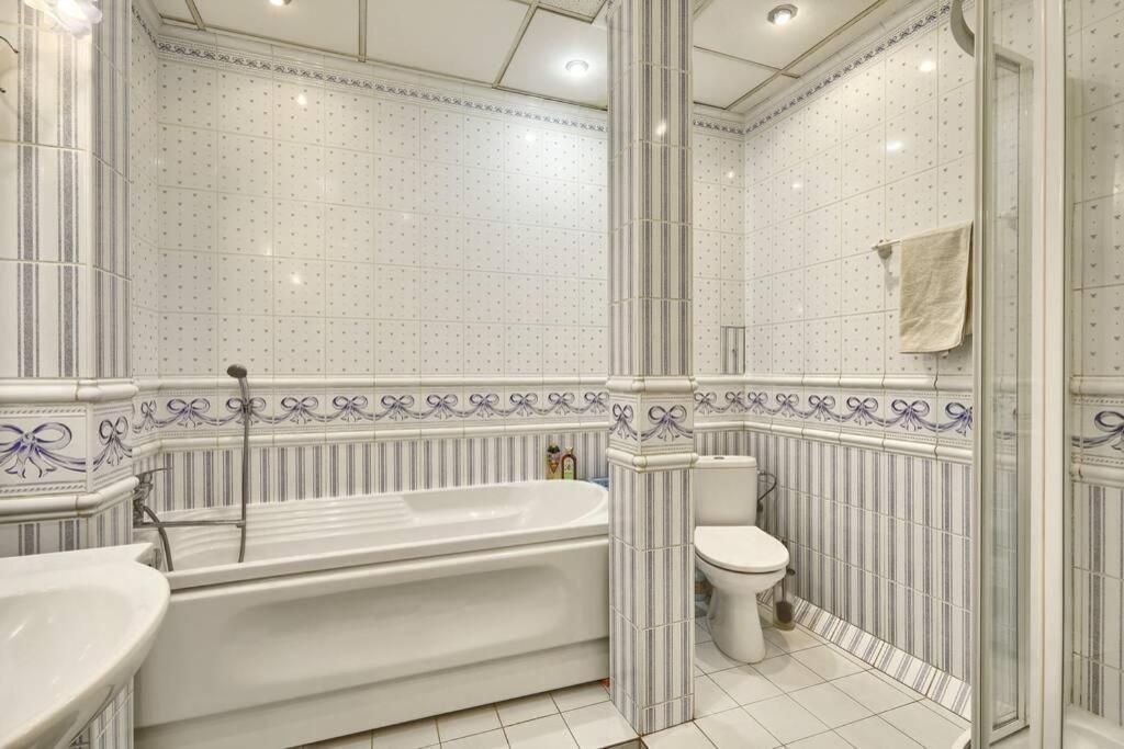Apartment Near Bessarabsky Square Kiev Buitenkant foto