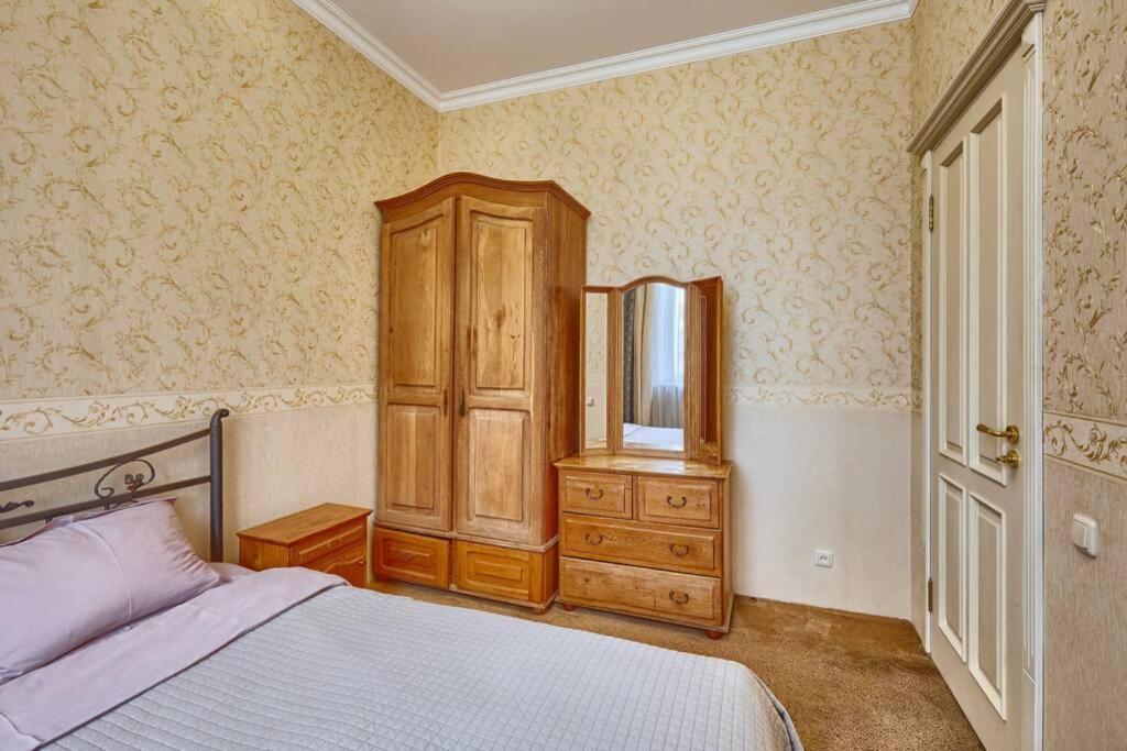 Apartment Near Bessarabsky Square Kiev Buitenkant foto