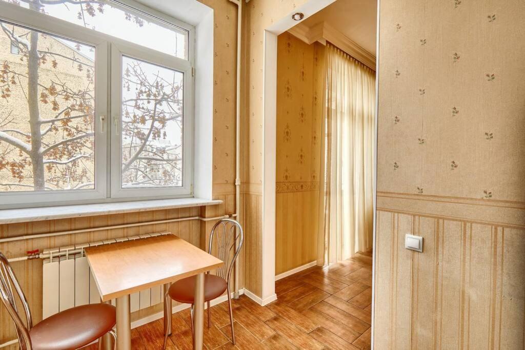 Apartment Near Bessarabsky Square Kiev Buitenkant foto